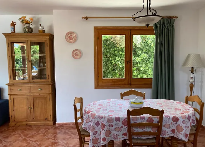 Beautiful & Swimming Pool In * קאלה בלנקה