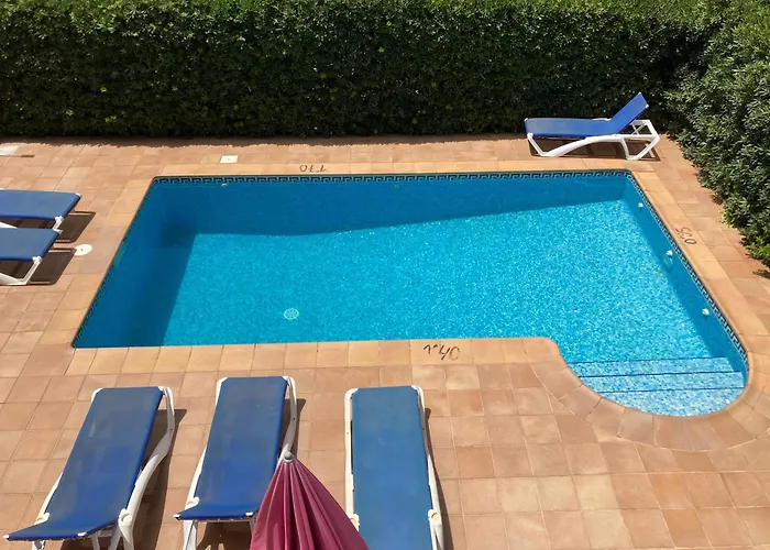 Beautiful & Swimming Pool In בית נופש קאלה בלנקה