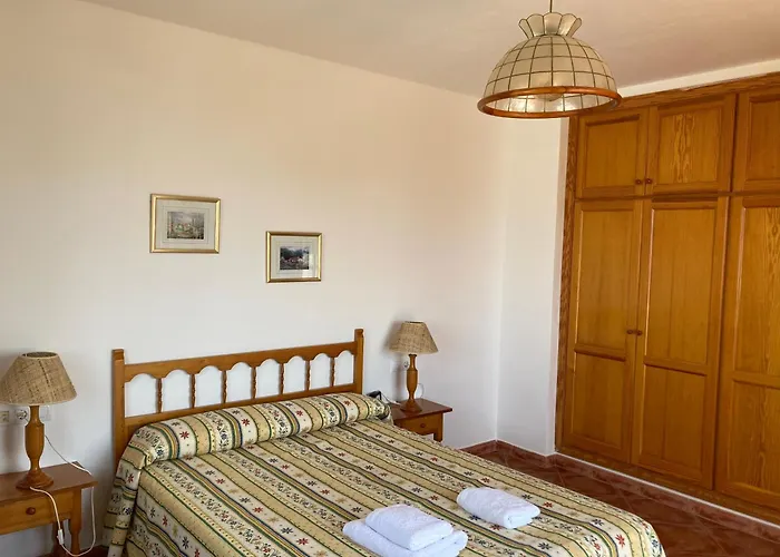 Beautiful & Swimming Pool In