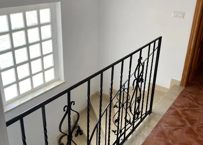 Beautiful & Swimming Pool In קאלה בלנקה