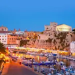 بيت للعطل Beautiful & Swimming Pool In كالا بلانكا