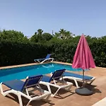 Beautiful & Swimming Pool In Дом отдыха *