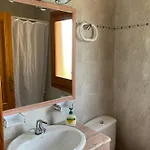 بيت للعطل Beautiful & Swimming Pool In كالا بلانكا