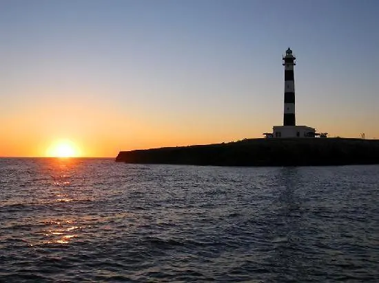 Beautiful & Swimming Pool In Сasa de vacaciones Cala Blanca (Menorca)