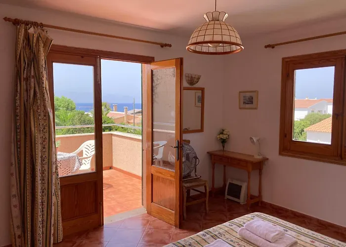 Beautiful & Swimming Pool In