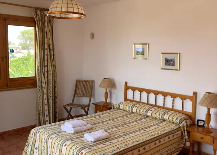 Сasa de vacaciones Beautiful & Swimming Pool In